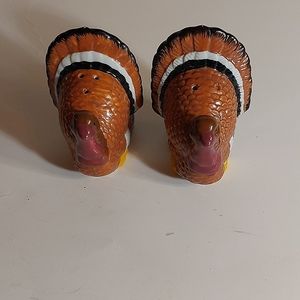 Stoneware:  Turkey Salt/Pepper Set